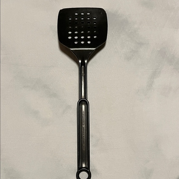 Farberware 14 inch Black Turner Spatula Flipper with Holes for Draining - Picture 2 of 10